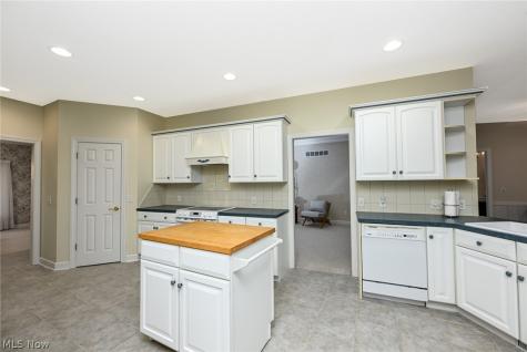 5216 East Boulevard NW Canton OH 44718