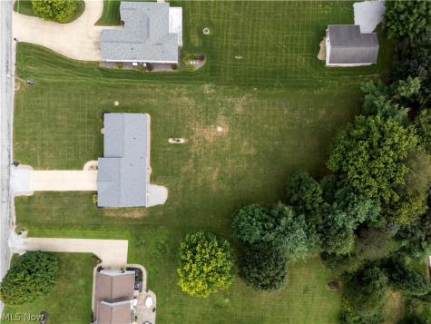 9887 Fox Knoll Drive Orrville OH 44667