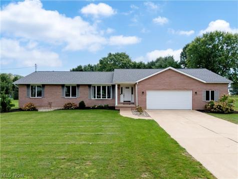 9887 Fox Knoll Drive Orrville OH 44667