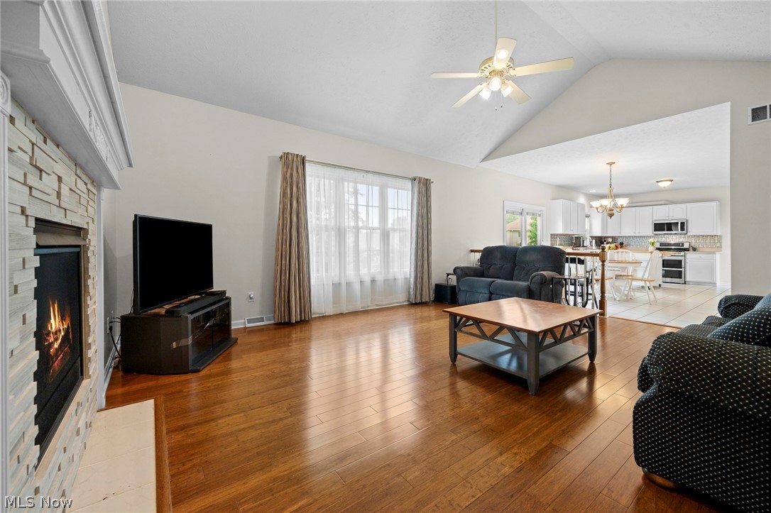 17118 Woodlawn Court Strongsville OH 44149