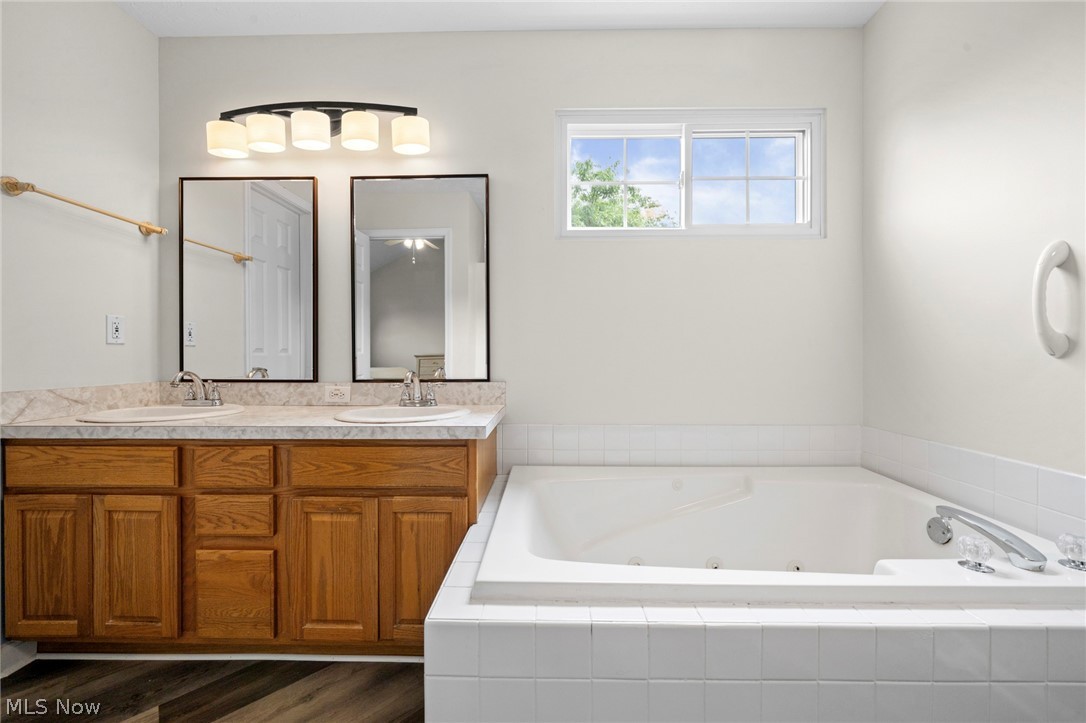 17118 Woodlawn Court Strongsville OH 44149