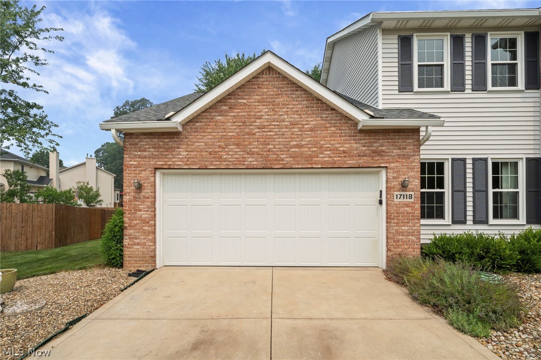 17118 Woodlawn Court Strongsville OH 44149