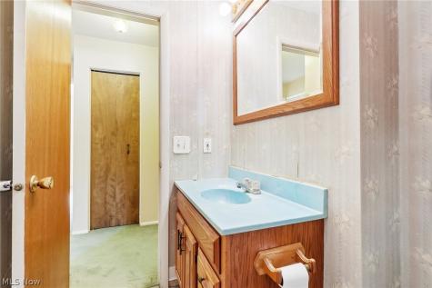 3300 Butternut Drive Barberton OH 44203