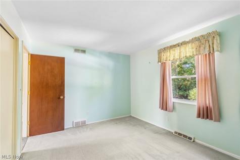 3300 Butternut Drive Barberton OH 44203