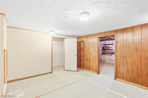 3300 Butternut Drive Barberton OH 44203