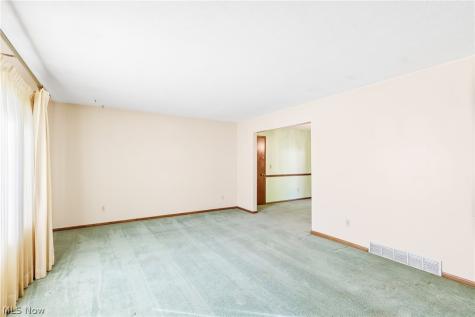 3300 Butternut Drive Barberton OH 44203