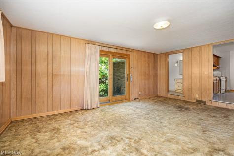 6879 Middlebrook Boulevard Middleburg Heights OH 44130