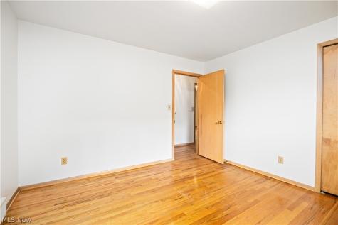 6879 Middlebrook Boulevard Middleburg Heights OH 44130