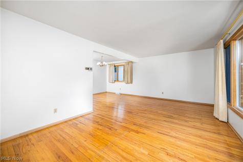 6879 Middlebrook Boulevard Middleburg Heights OH 44130