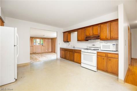 6879 Middlebrook Boulevard Middleburg Heights OH 44130