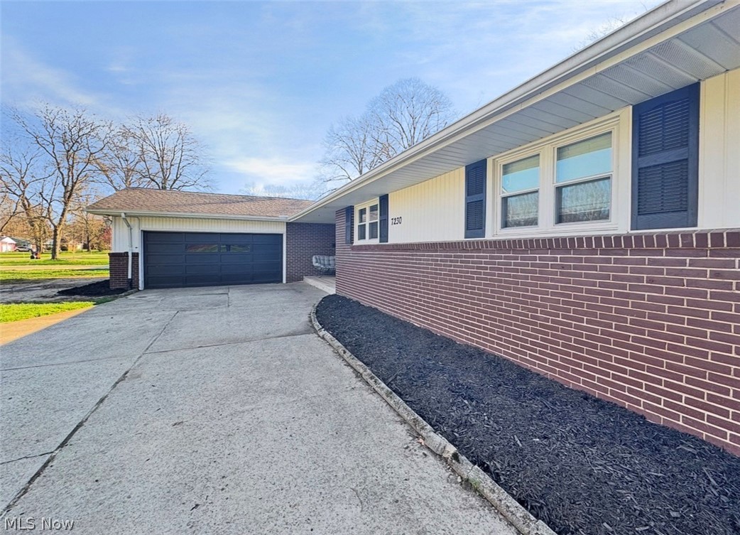 7230 Elmland Avenue Poland OH 44514