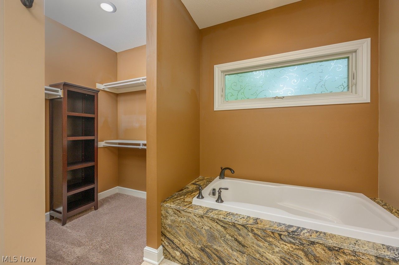 2345 Radford Street NW North Canton OH 44720
