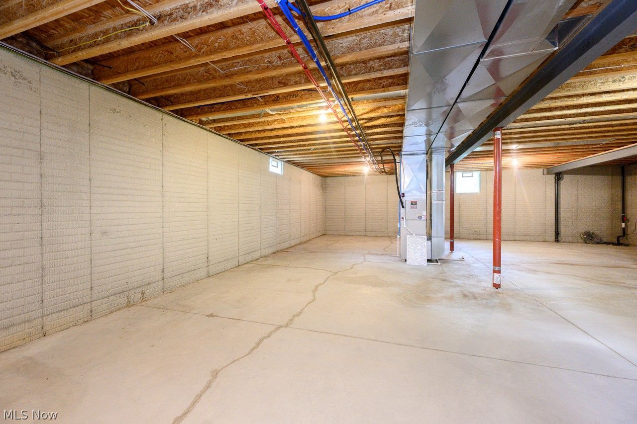 2345 Radford Street NW North Canton OH 44720
