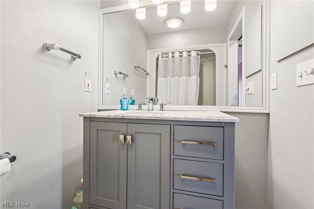 31 Louise Drive Chagrin Falls OH 44022