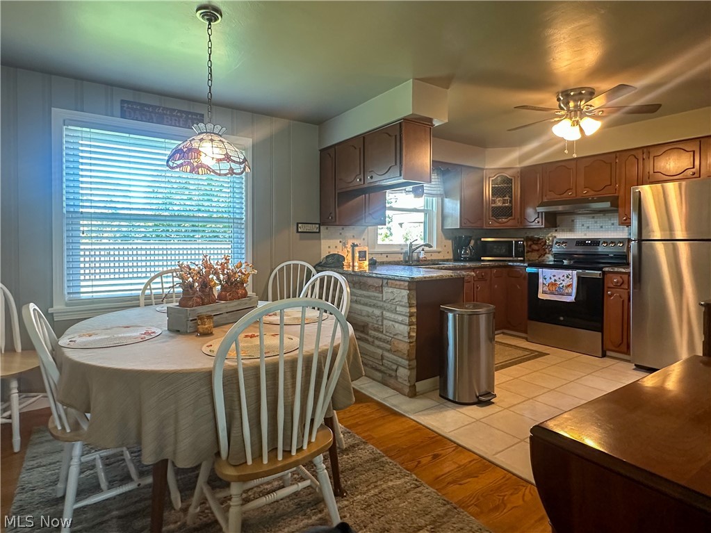 910 Woodlawn Avenue Girard OH 44420