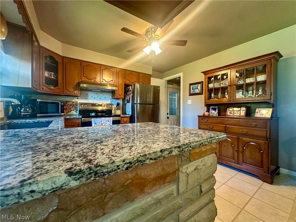 910 Woodlawn Avenue Girard OH 44420