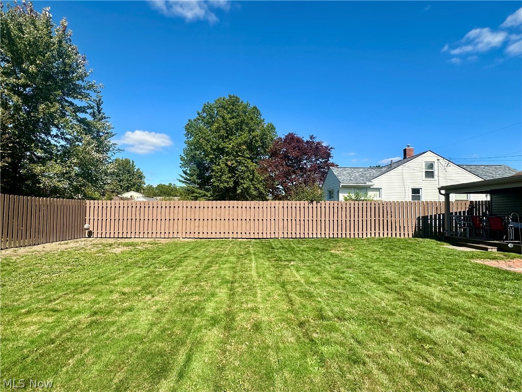 910 Woodlawn Avenue Girard OH 44420