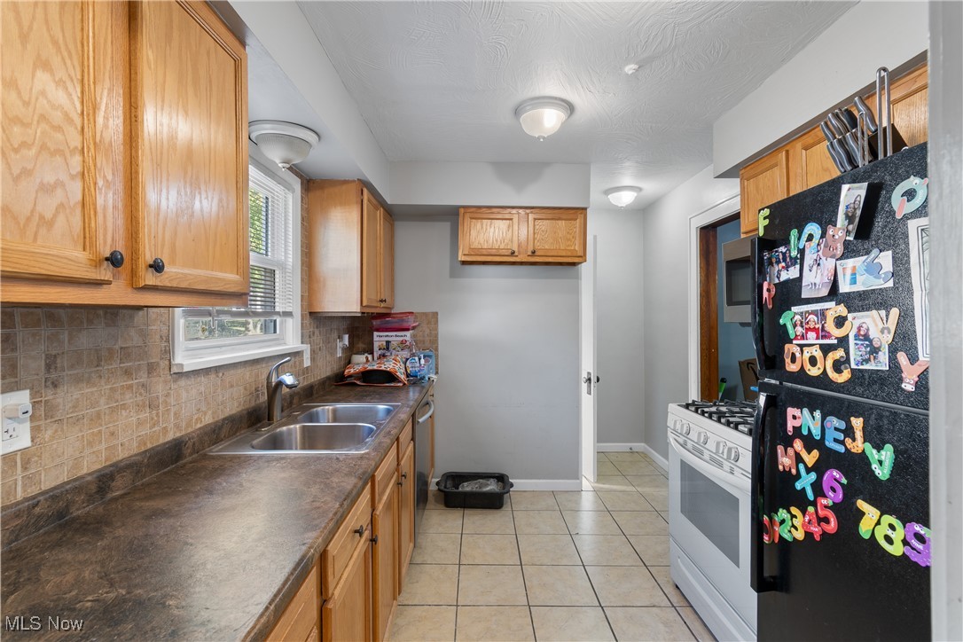 1052 Lexington Avenue Akron OH 44310