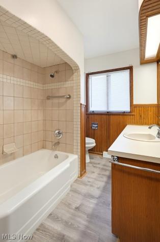811 Hunt Street Akron OH 44306