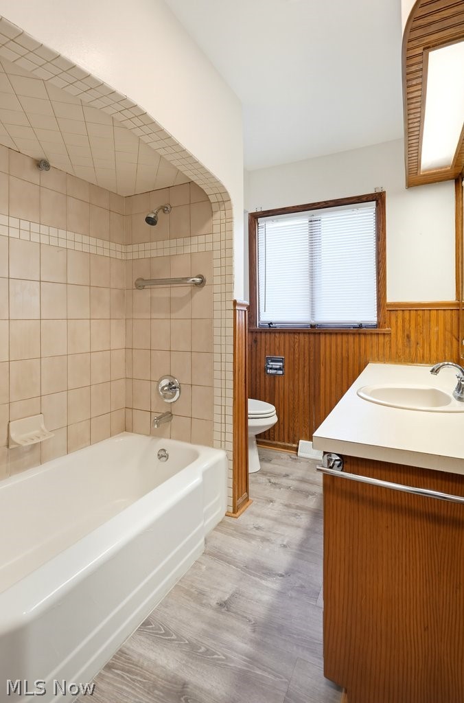 811 Hunt Street Akron OH 44306