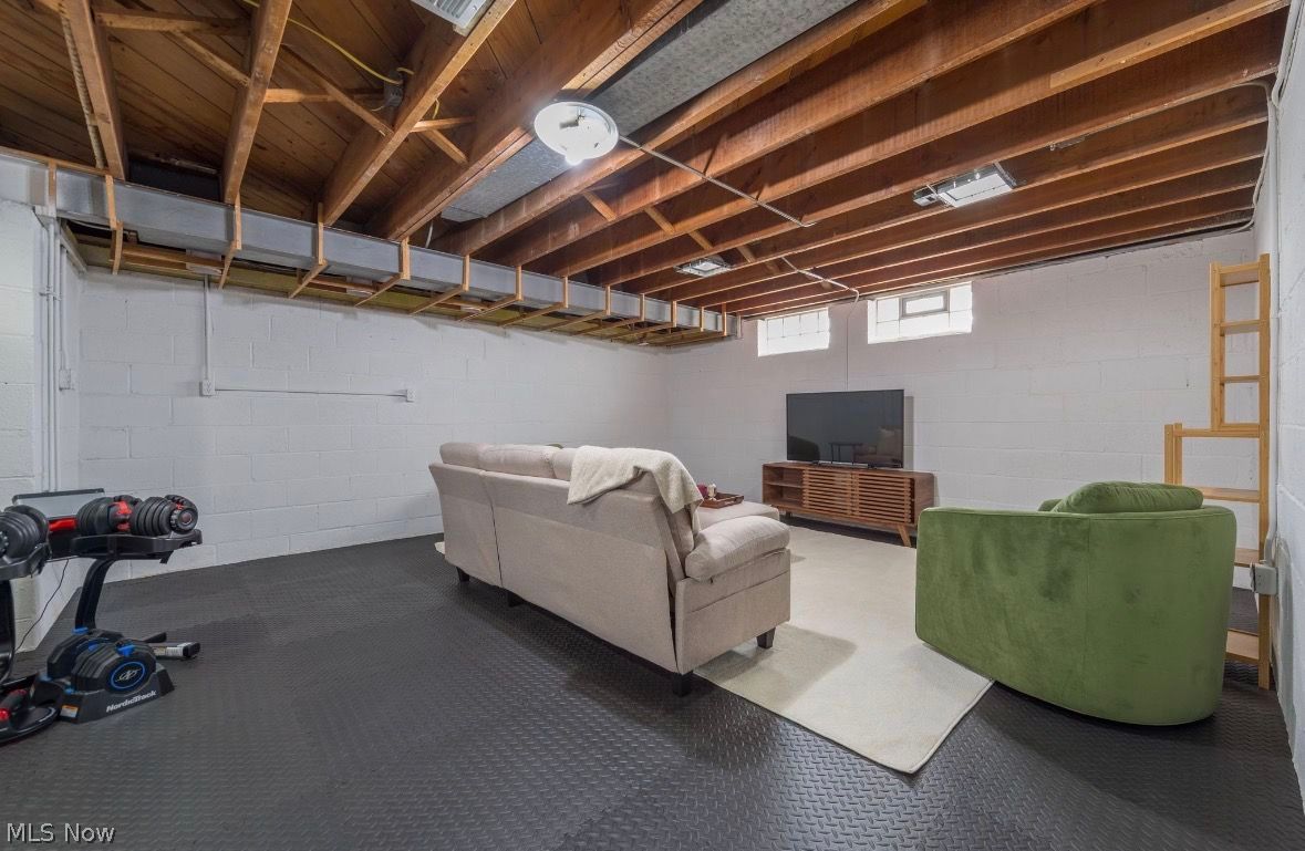 6431 Keltonshire Road Parma OH 44129