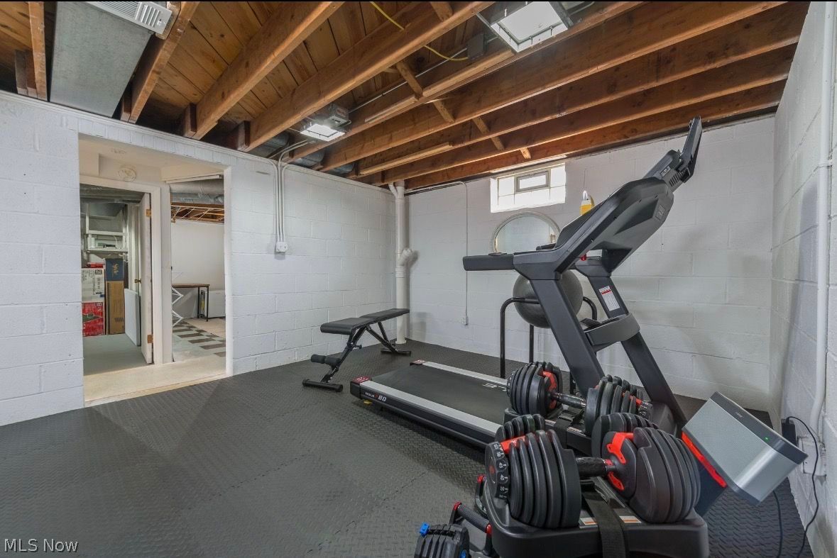 6431 Keltonshire Road Parma OH 44129