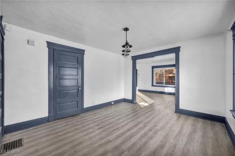 14208 Jenne Avenue Cleveland OH 44110