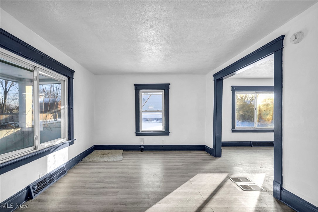 14208 Jenne Avenue Cleveland OH 44110