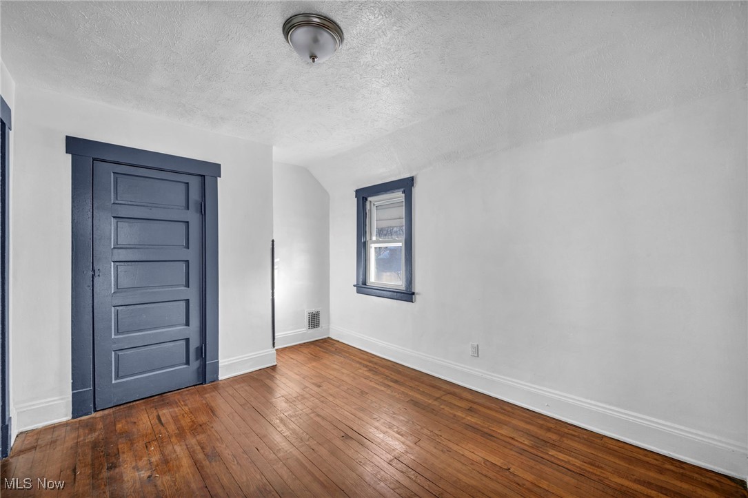 14208 Jenne Avenue Cleveland OH 44110