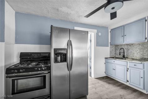 14208 Jenne Avenue Cleveland OH 44110