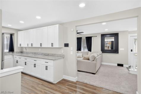 4824 Manchester Road Akron OH 44319