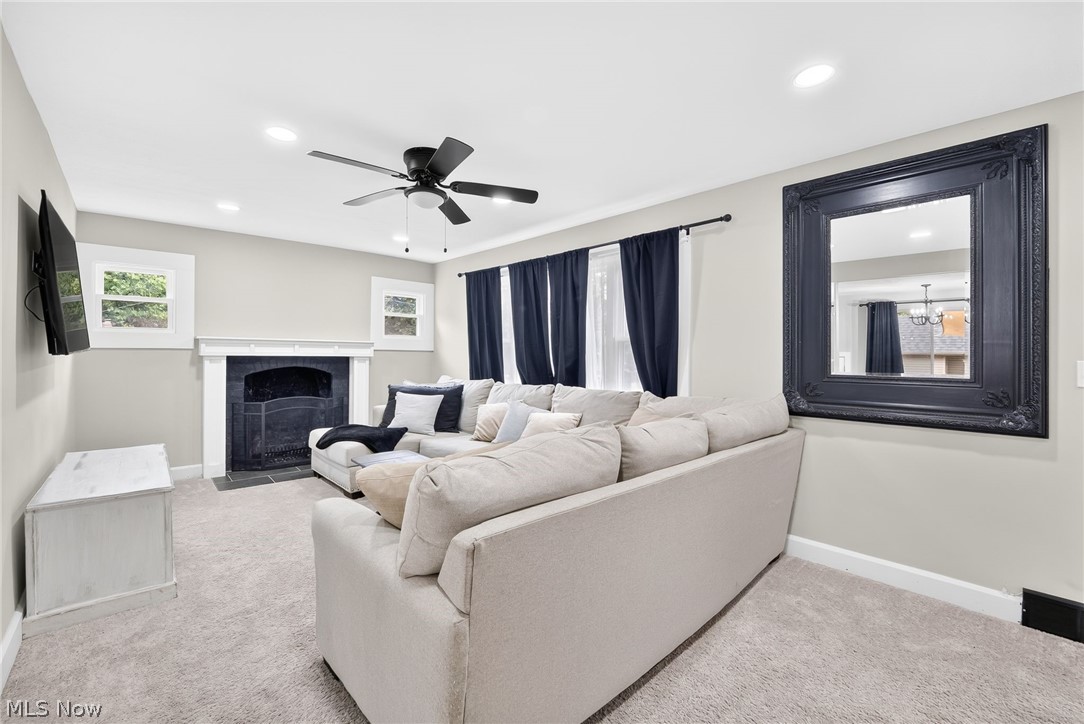 4824 Manchester Road Akron OH 44319