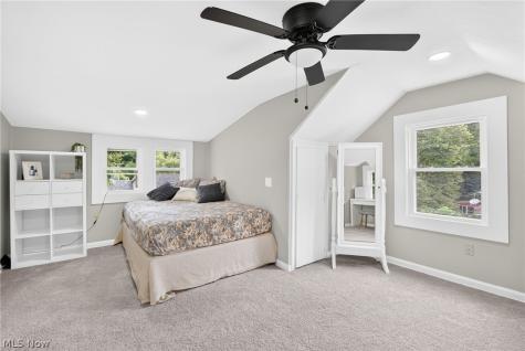 4824 Manchester Road Akron OH 44319