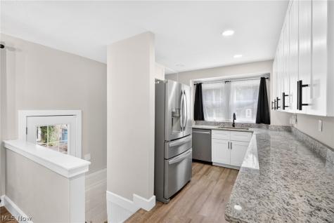 4824 Manchester Road Akron OH 44319