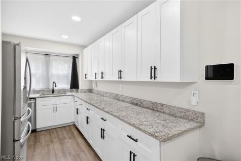 4824 Manchester Road Akron OH 44319
