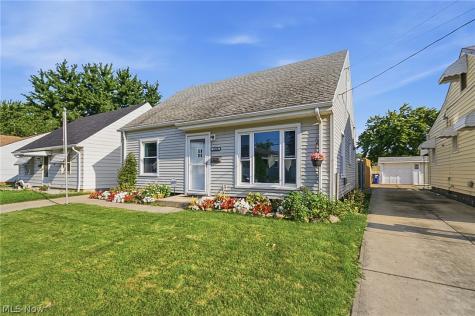 13420 Bennington Avenue Cleveland OH 44135