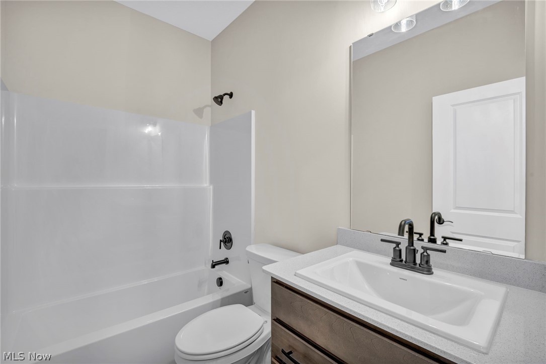 3663 Great Windsor Lane Green OH 44685