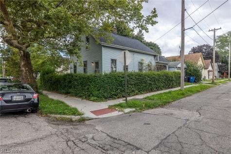3240 W 58th Street Cleveland OH 44102