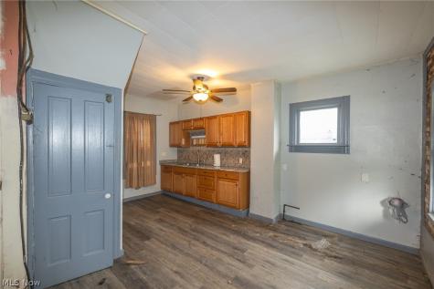 3240 W 58th Street Cleveland OH 44102