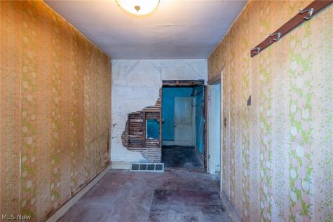 3240 W 58th Street Cleveland OH 44102