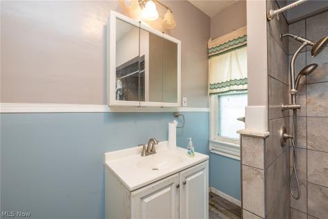 3240 W 58th Street Cleveland OH 44102