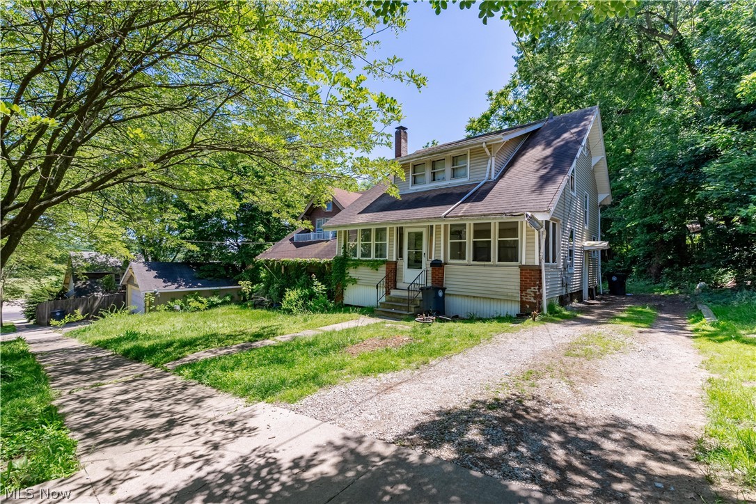 628 Lakemont Avenue Akron OH 44314