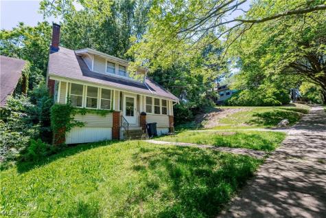 628 Lakemont Avenue Akron OH 44314