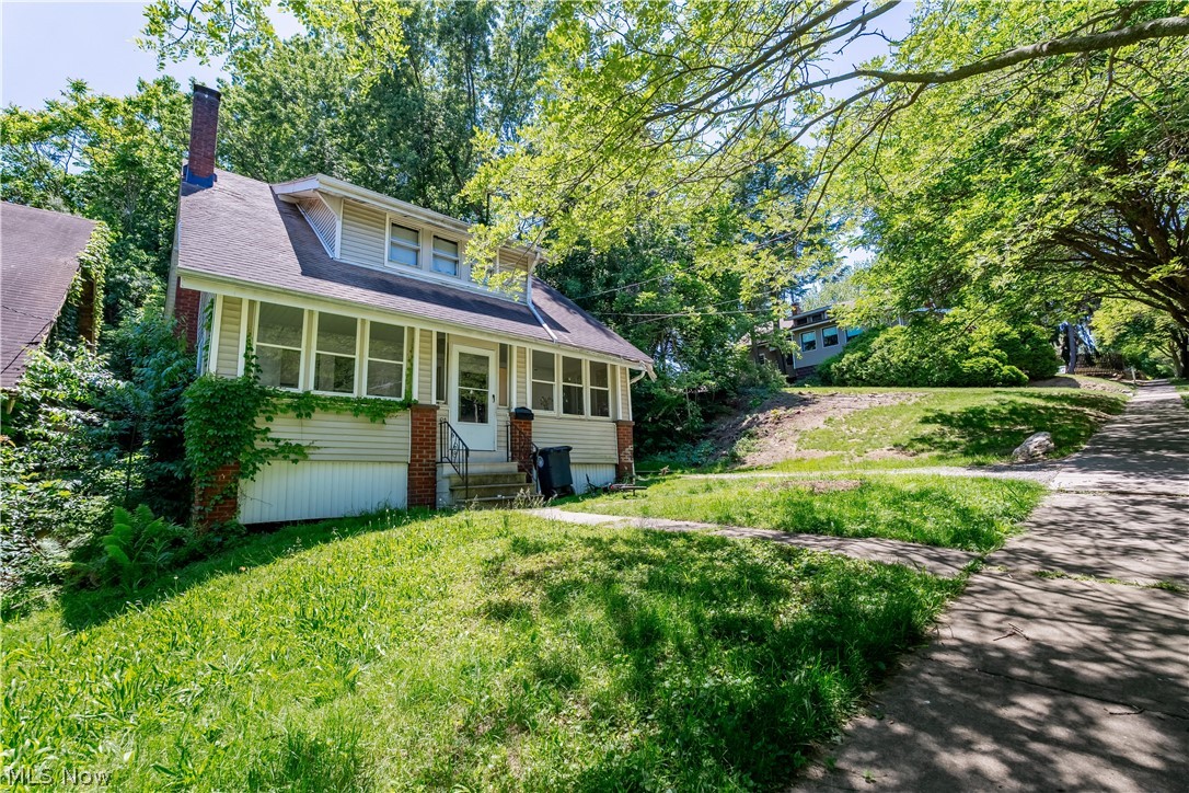 628 Lakemont Avenue Akron OH 44314