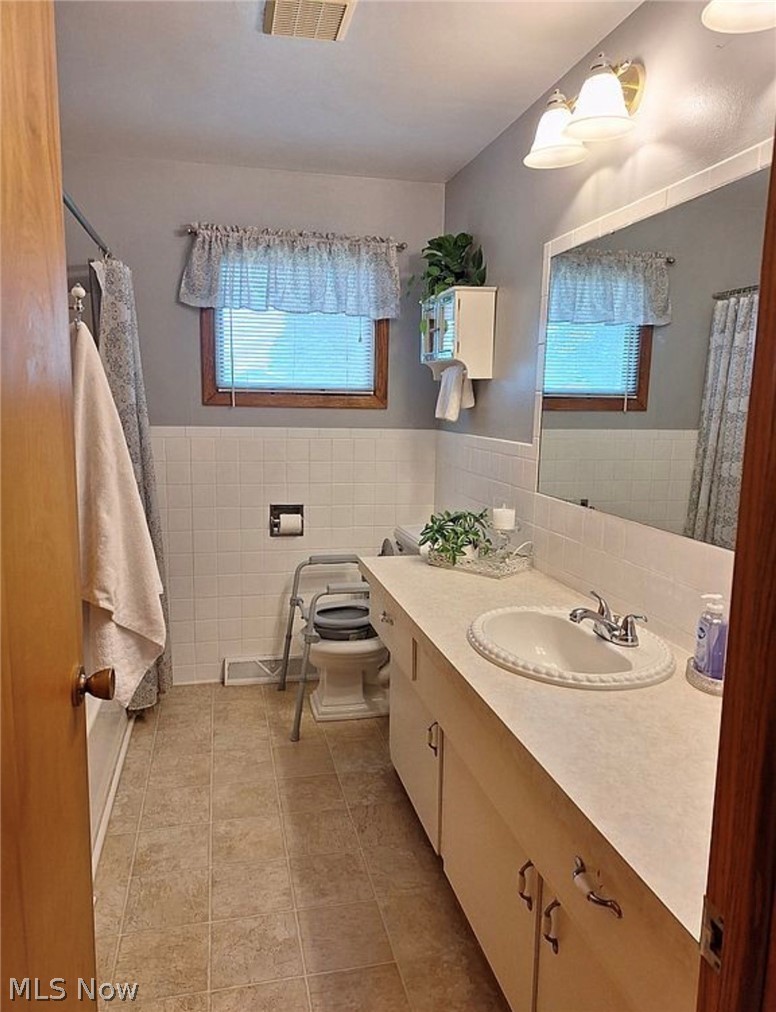 62 Warren Street Rittman OH 44270