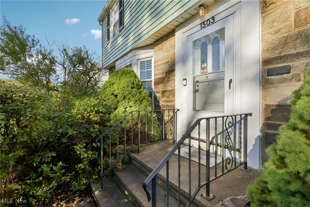 1503 Oakmount Road South Euclid OH 44121