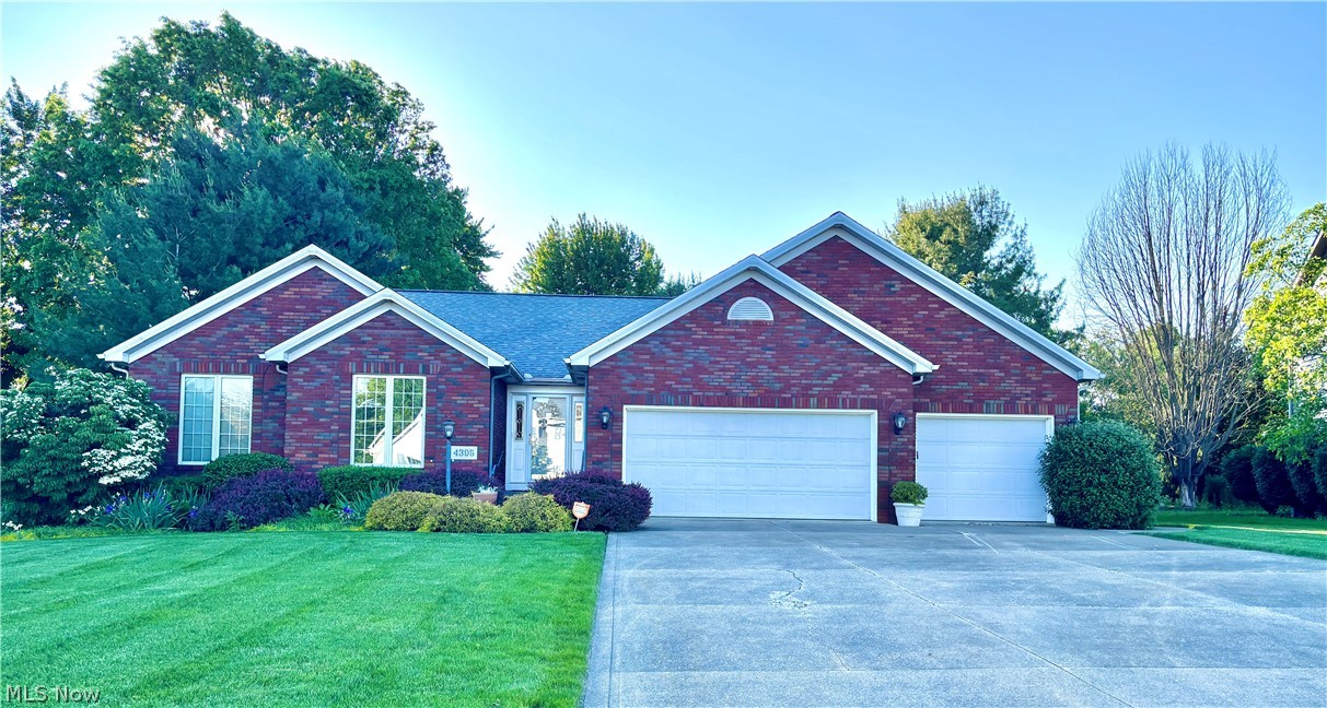 4395 Golden Eagle Road NW Massillon OH 44646