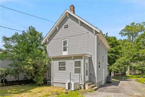 1309 Bellows Street Akron OH 44301