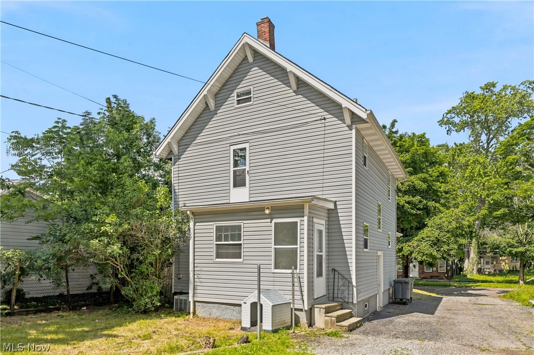 1309 Bellows Street Akron OH 44301