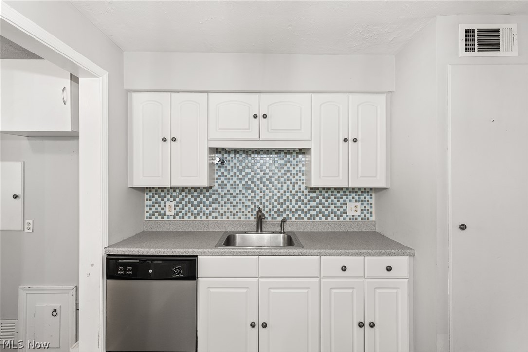 168 Beck Road Avon Lake OH 44012